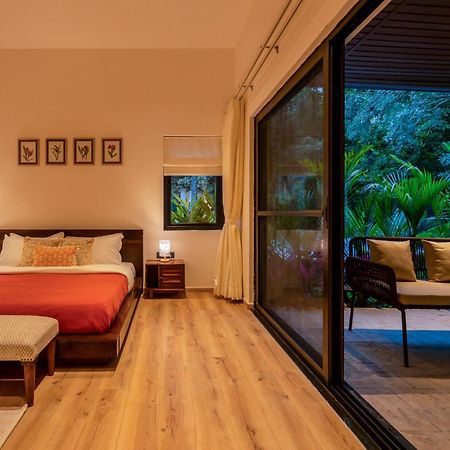 Stayvista At M Villa With Breakfast Included Бангалор Екстериор снимка