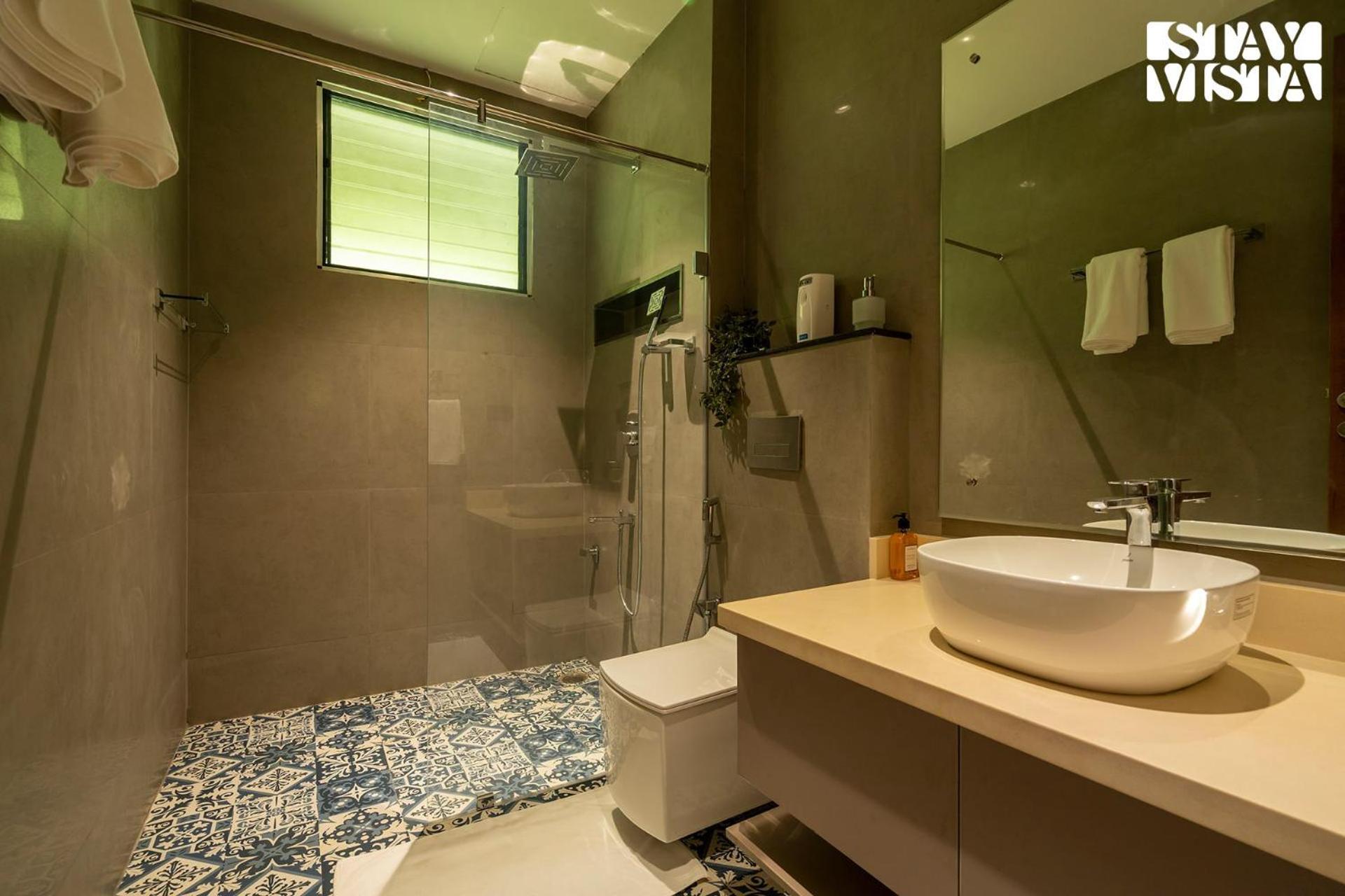 Stayvista At M Villa With Breakfast Included Бангалор Екстериор снимка