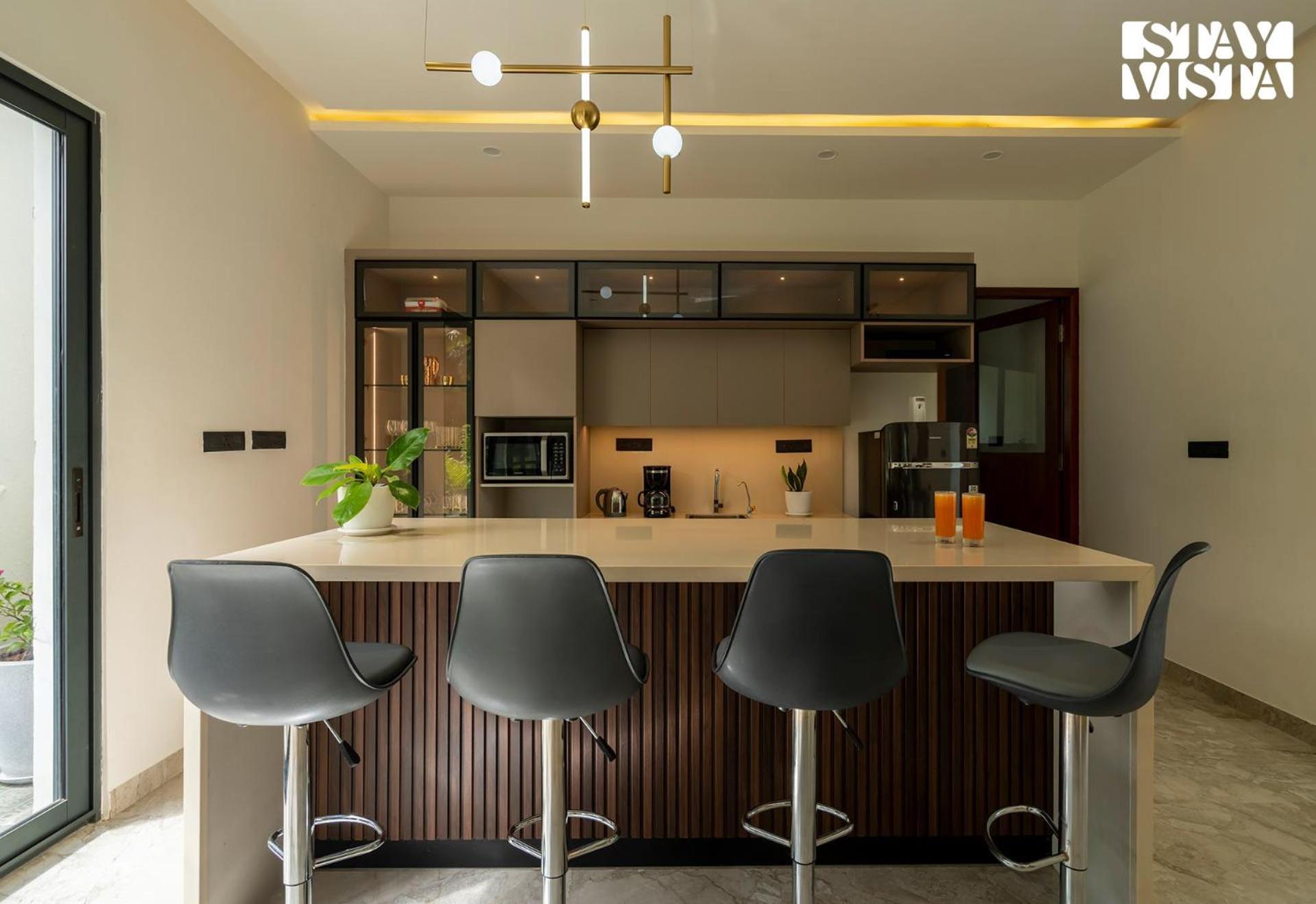 Stayvista At M Villa With Breakfast Included Бангалор Екстериор снимка