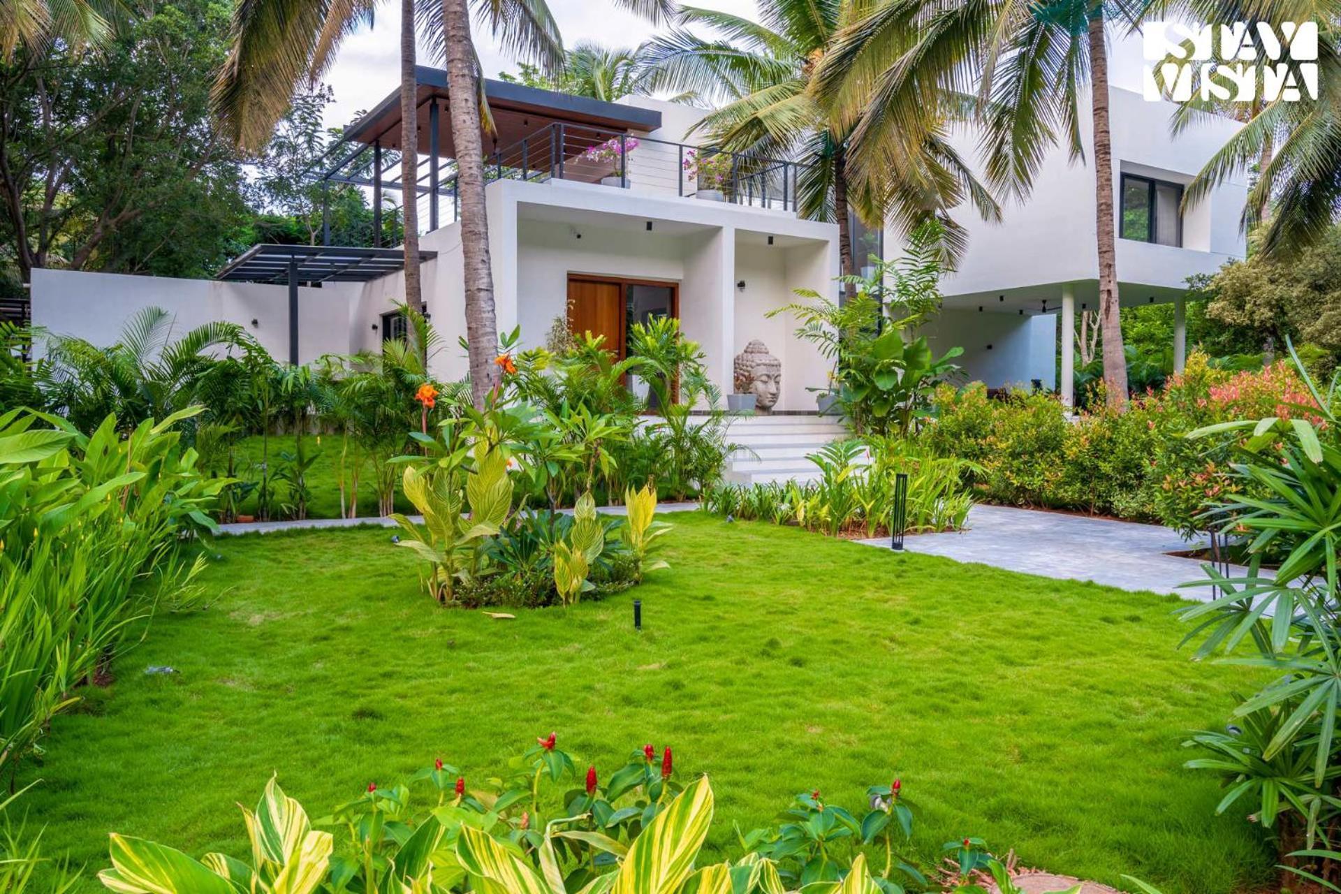 Stayvista At M Villa With Breakfast Included Бангалор Екстериор снимка